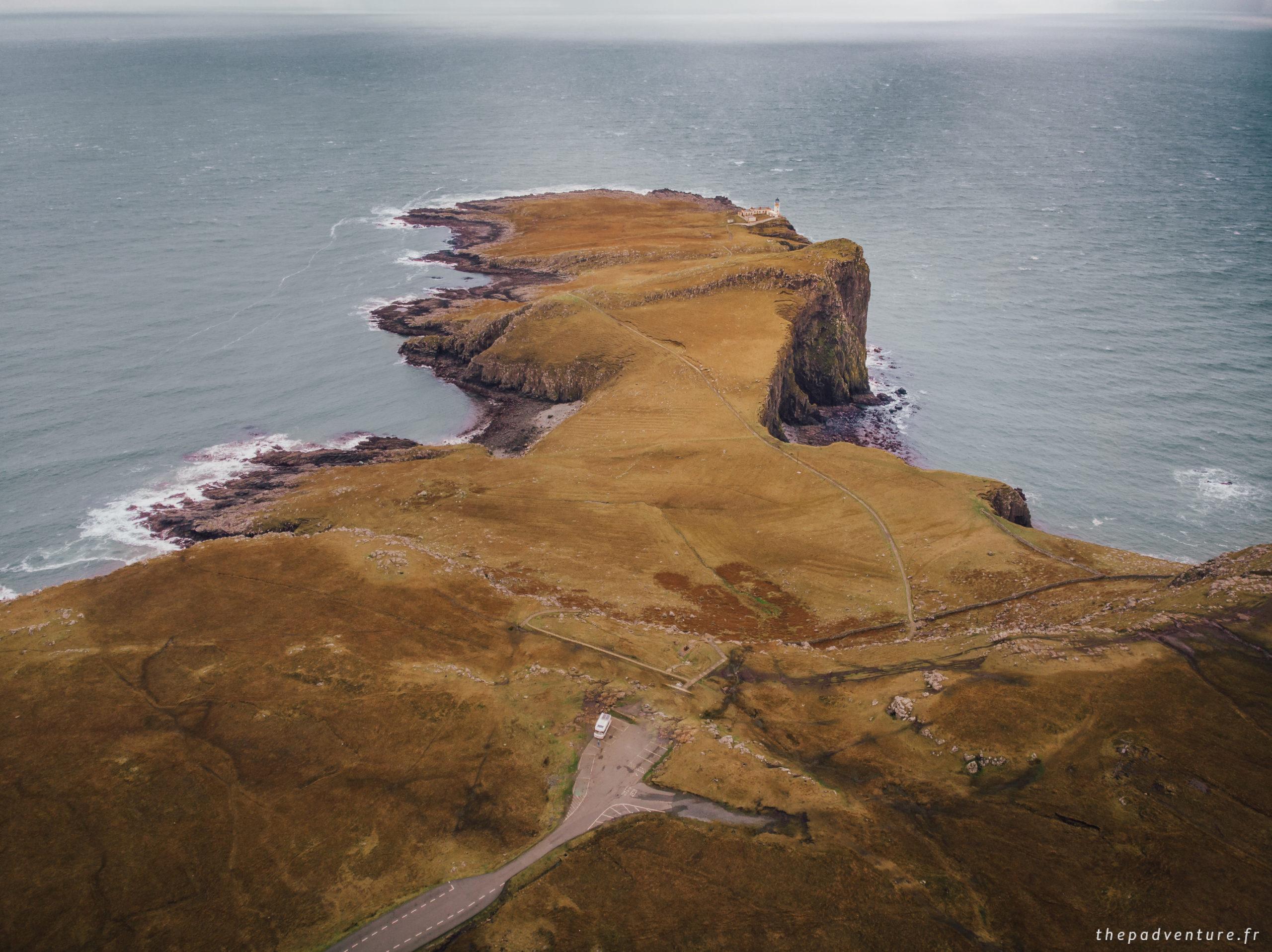 Vue aérienne de la péninsule et du sentier de Neist Point