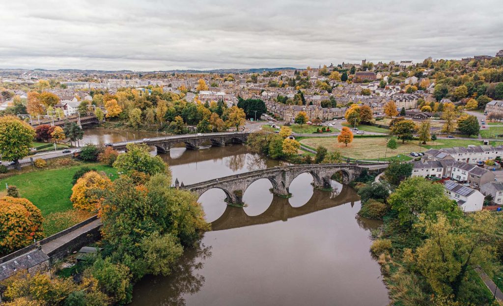 Stirling Old Bridge sur la rivière Forth
