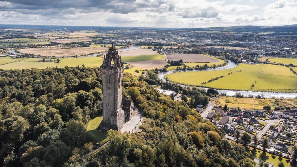 Le Wallace Monument au-dessus de la vallée du Forth